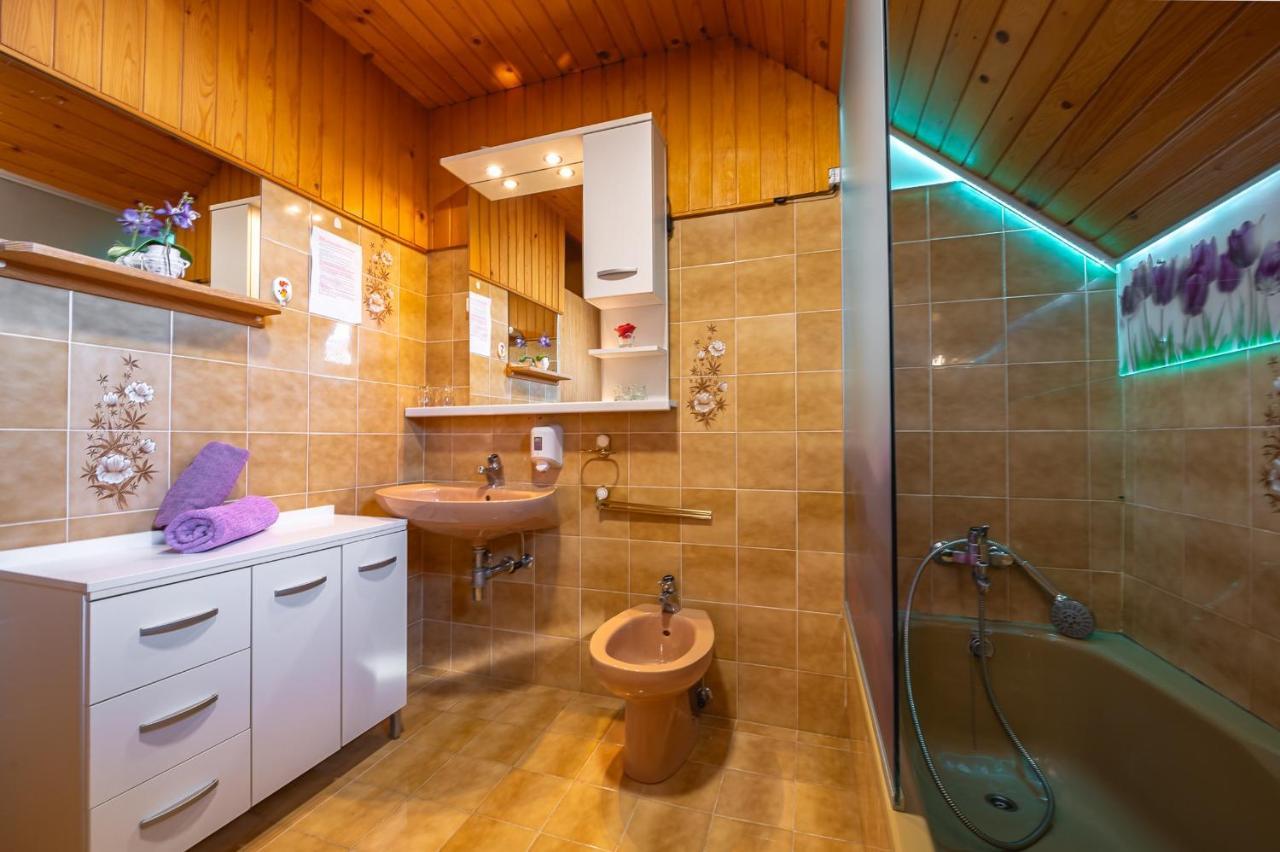 Farm Stay Trlej Begunje na Gorenjskem Exterior foto